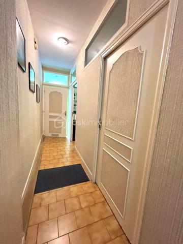 Local d activites de 72 m²