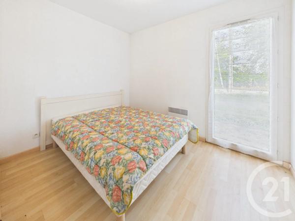 Appartement F3 à vendre  3 pièces - 61,40 m 2   LARRESSORE  - 64