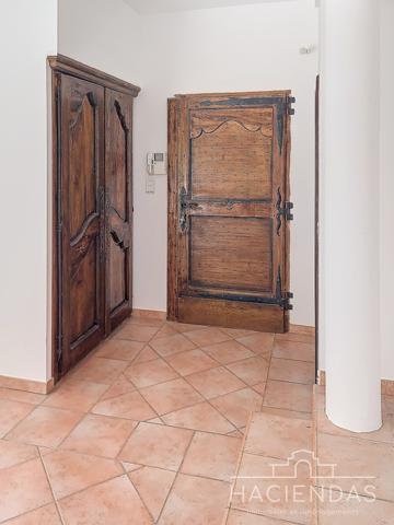 Ventabren (13122) Maison traditionnelle et parcelle constructible, à pied des commodités