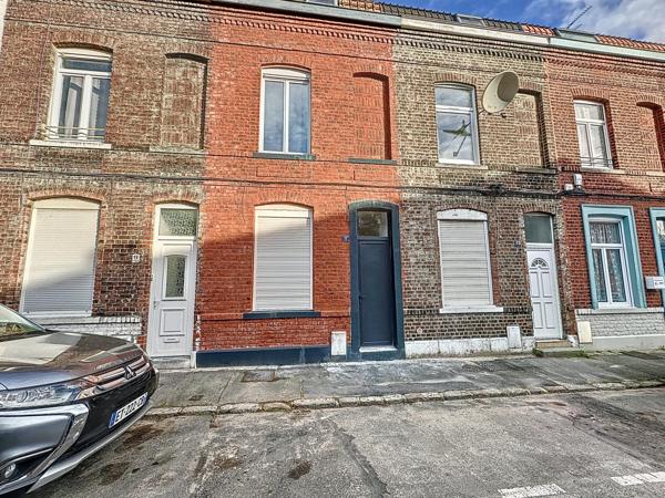 Secteur Blanc Seau : Maison 5 pièces, petit extérieur, entièrement rénovée.