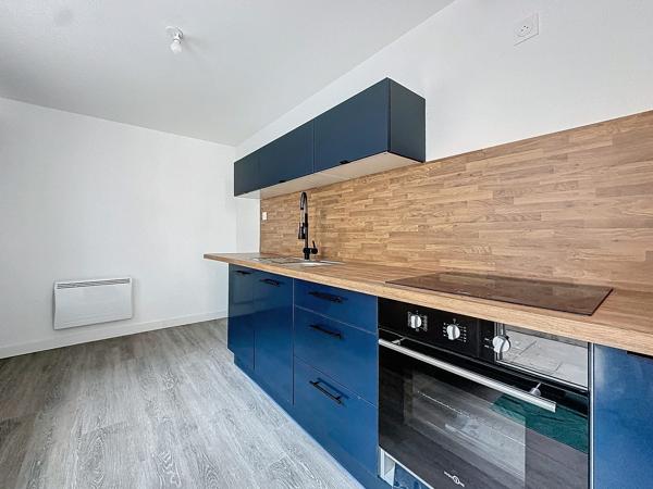 Secteur Blanc Seau : Maison 5 pièces, petit extérieur, entièrement rénovée.