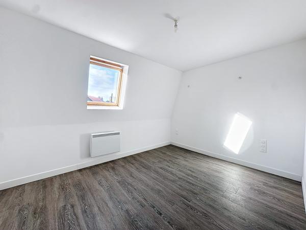 Secteur Blanc Seau : Maison 5 pièces, petit extérieur, entièrement rénovée.