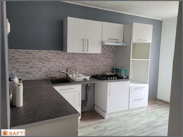 maison de village 3 pièces, cour et dépendance