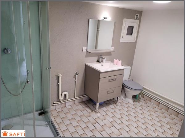 maison de village 3 pièces, cour et dépendance