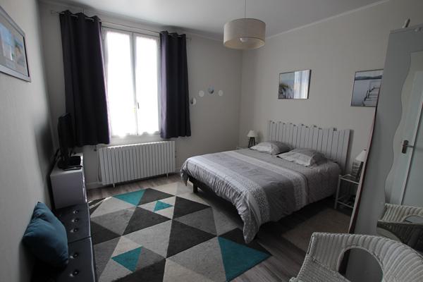 Rare en centre-ville : une maison familiale rénovée, au calme et sans vis-à-vis