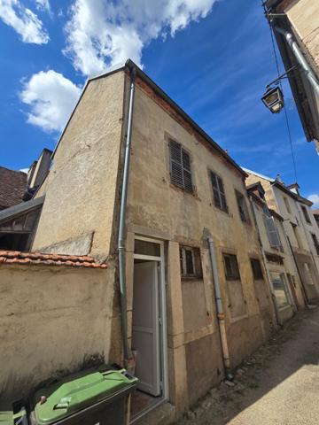 immeuble 244 m² à auxonne avec commerce et appartement à rénover