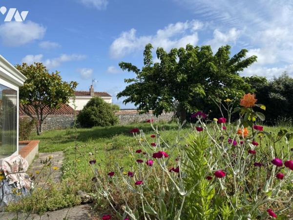 LA CHAIZE GIRAUD Maison proche centre