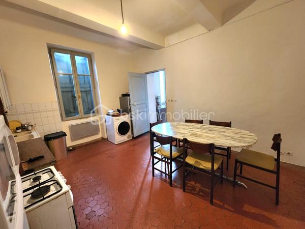 Immeuble mixte de 259 m²