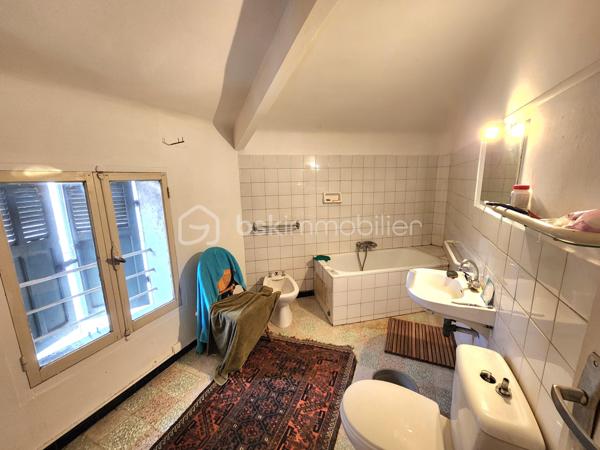 Immeuble mixte de 259 m²