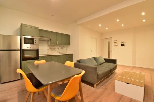 Immeuble à vendre VOLONNE (04)