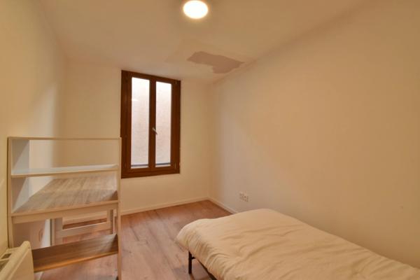 Immeuble à vendre VOLONNE (04)