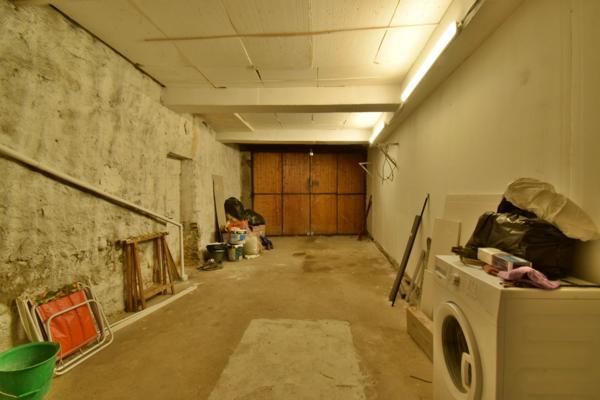 Immeuble à vendre VOLONNE (04)