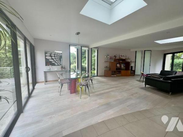 NOUVEAUTE ETUDE TRENTE CINQ NOTAIRES - LAILLÉ (35890) - PROPRIÉTÉ FAMILIALE DE 179 M² - 5 CHAMB...