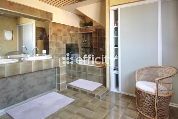 Maison 7 pièces - 158 m²
