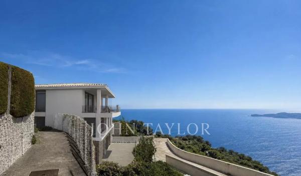 SAINT- ROMAN FRONTIERE MONACO - TERRAIN AVEC PERMIS PURGE - DEUX VILLAS VUE MER - GARAGES - TOIT TERRASSE - PISCINE