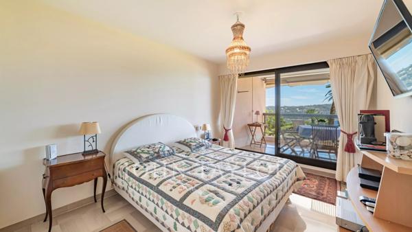 Mont-Boron – Duplex avec vue mer au sein d’une résidence recherchée