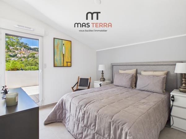 Appartement
         3 pièces
        - 97 m² Bien prestige 493 500 € *