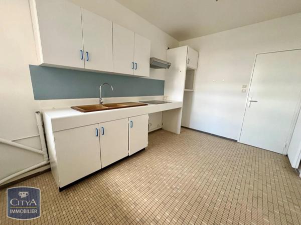 Appartement à louer 3 pièces 75.96m²