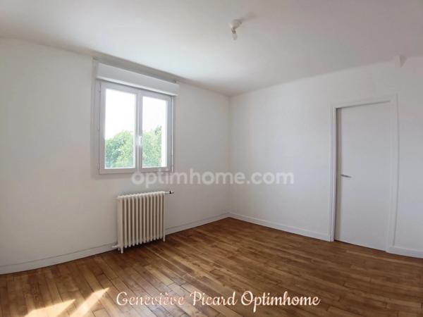 Coup de coeur à Loudéac - Maison rénovée de 97 m2 avec jardin de 800 m2 clos - sous-sol complet