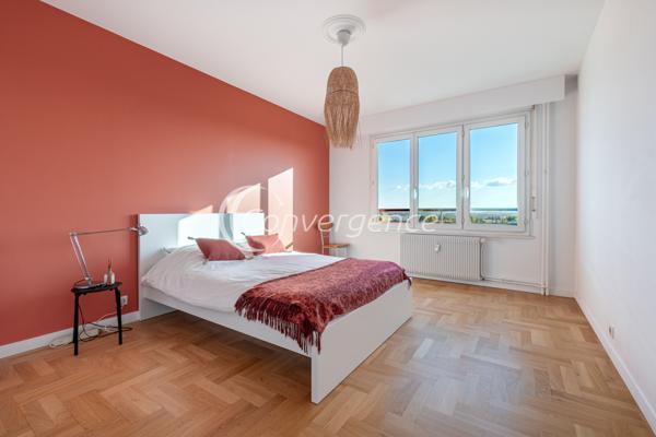 Appartement 5 pièce(s) 3 chambre(s) 100.62 m²