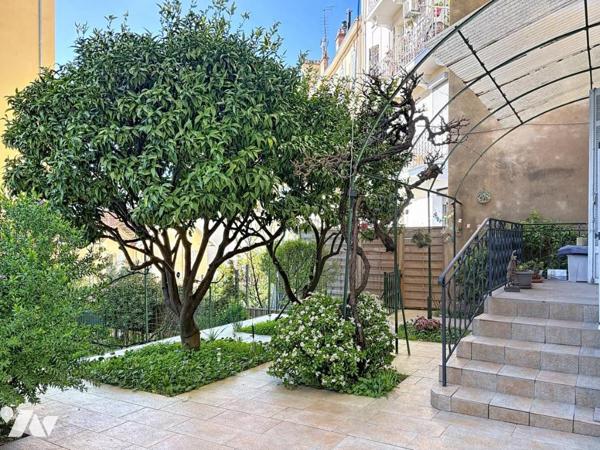 APPARTEMENT 3 PIECES AVEC JARDIN QUARTIER STANISLAS