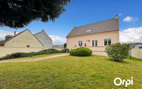 Maison à vendre    6 pièces • 160 m2 Pont-Sainte-Maxence