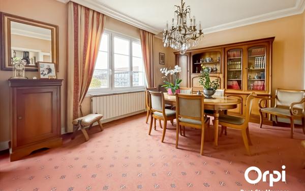 Maison à vendre    6 pièces • 160 m2 Pont-Sainte-Maxence