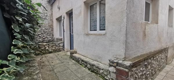 Immeuble à GONESSE, 95500 - 267m²