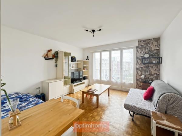 Rennes - T2 lumineux - BBC – Dernier étage – Balcon – Métro A - Libre - Investissement ou premier achat
