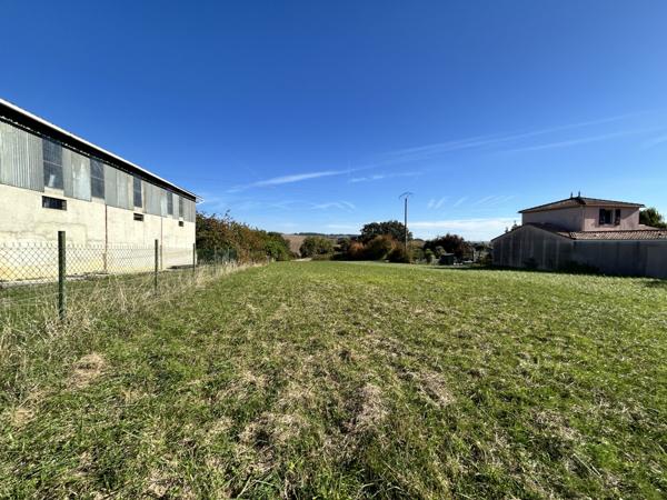 Beaumont-de-Lomagne (82500) Terrain quartier résidentiel