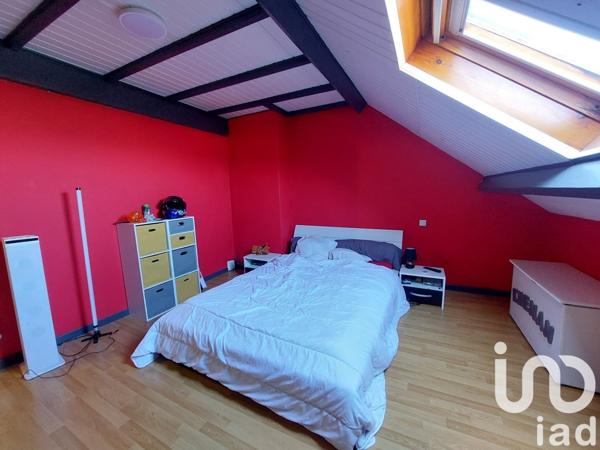 Maison 4 pièces de 78 m² à Roisel (80240)