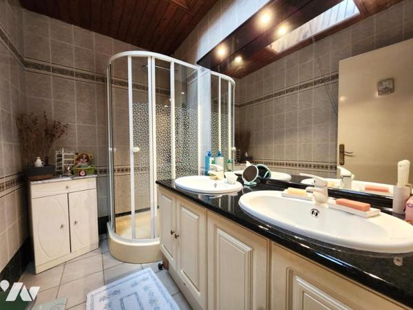 Saint Herblain Bourg - Maison 2 chambres garage jardin