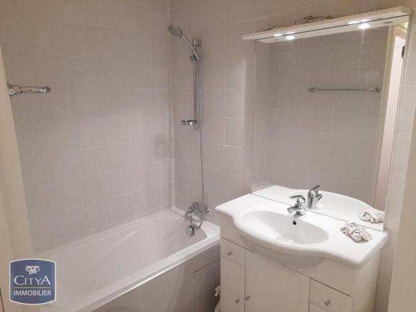 Appartement à louer 1 pièce 45.65m²