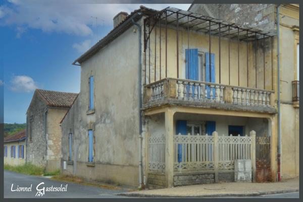 Maison de bourg en pierre avec dépendance à vendre 4 pièces à Saint-Antoine-de-Breuilh (24)