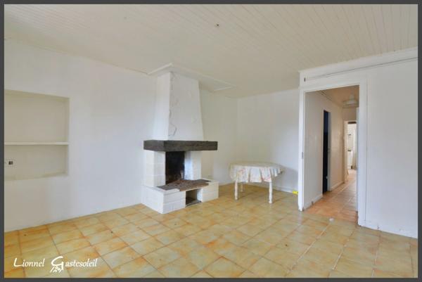 Maison de bourg en pierre avec dépendance à vendre 4 pièces à Saint-Antoine-de-Breuilh (24)