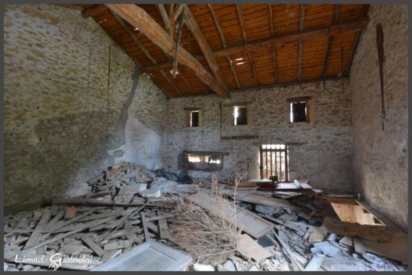 Maison de bourg en pierre avec dépendance à vendre 4 pièces à Saint-Antoine-de-Breuilh (24)