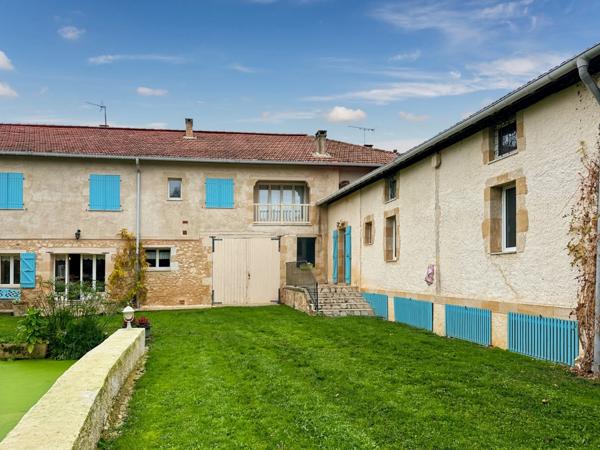 Immeuble de rapport - 580 m2 - RIGUEPEU - 4 logements avec jardin