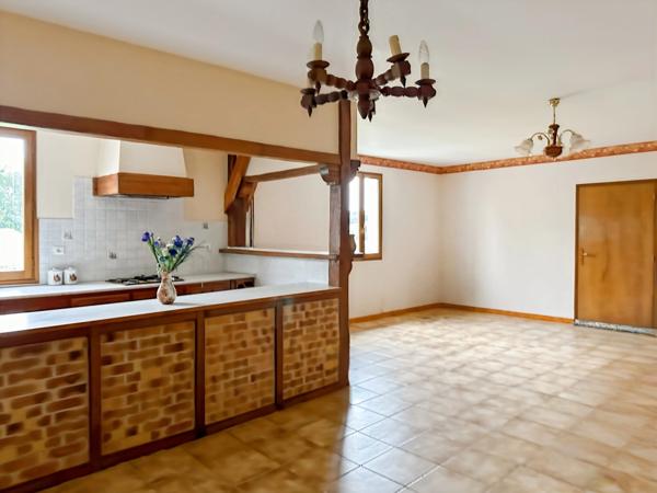 Immeuble de rapport - 580 m2 - RIGUEPEU - 4 logements avec jardin