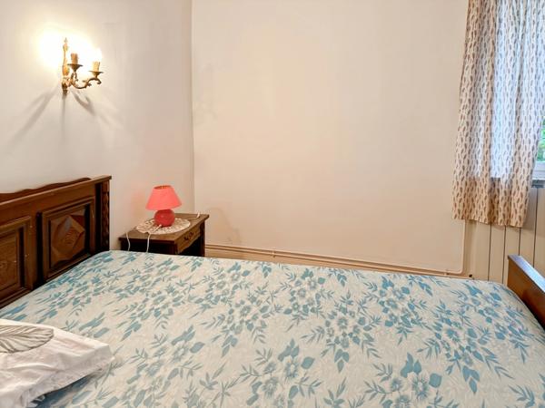 Immeuble de rapport - 580 m2 - RIGUEPEU - 4 logements avec jardin