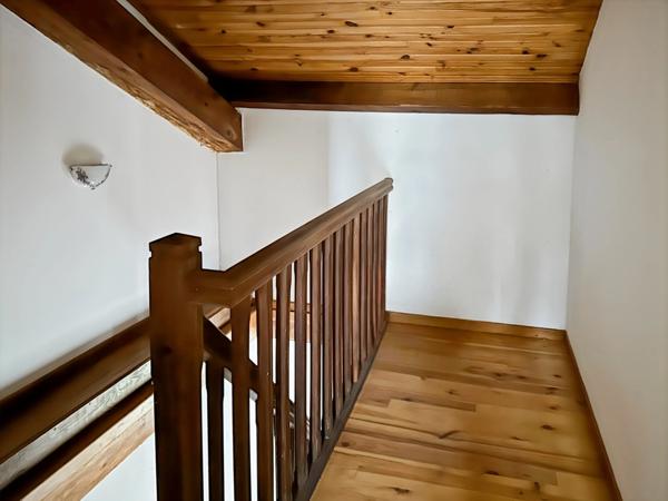 Immeuble de rapport - 580 m2 - RIGUEPEU - 4 logements avec jardin