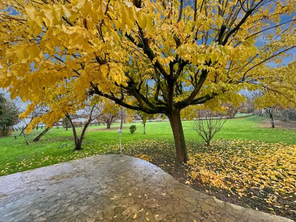 Immeuble de rapport - 580 m2 - RIGUEPEU - 4 logements avec jardin