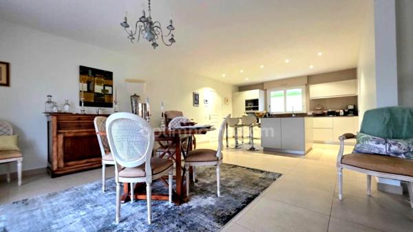 Maison à vendre 7 pièces SAINT-AVE 56890 Morbihan Bretagne Sud