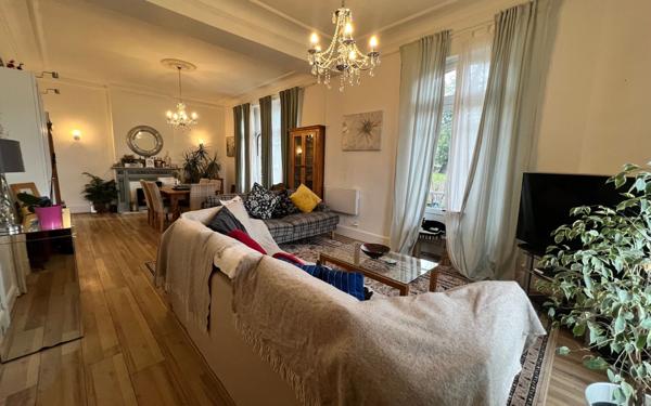 Maison à vendre    7 pièces •  Bourret