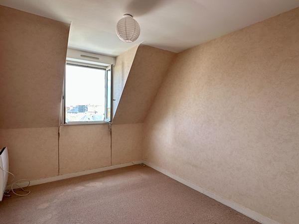 Appartement T4 Saint Malo Saint Servan centre ascenseur terrasse cave et garage