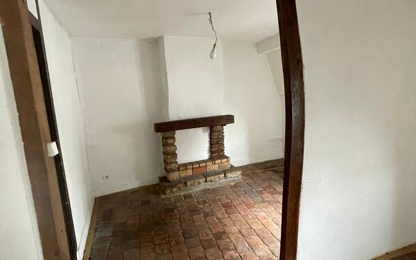 Immeuble à vendre    4 pièces • 189 m2 Nevers