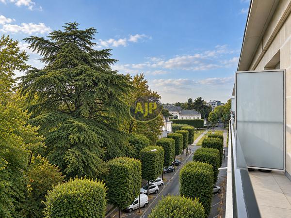 Appartement à vendre Nantes - 4 pièces, 115m² avec 3 chambre(s) à 328 600€ - AJP Immobilier Nantes Jouzel