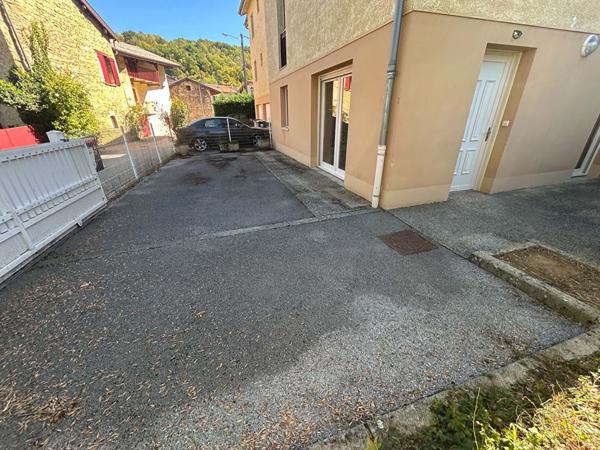 Douvres - Appartement T2 avec extérieur privatif  et stationnement