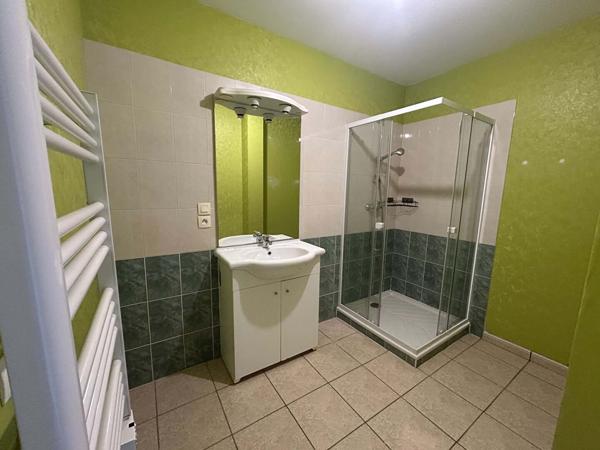 Douvres - Appartement T2 avec extérieur privatif  et stationnement