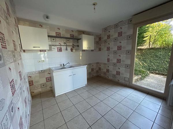 Douvres - Appartement T2 avec extérieur privatif  et stationnement