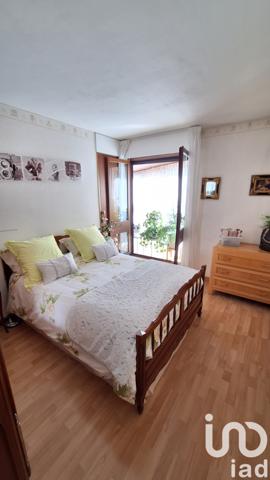 Appartement à vendre 4 pièces 77 m² Le Chesnay-Rocquencourt